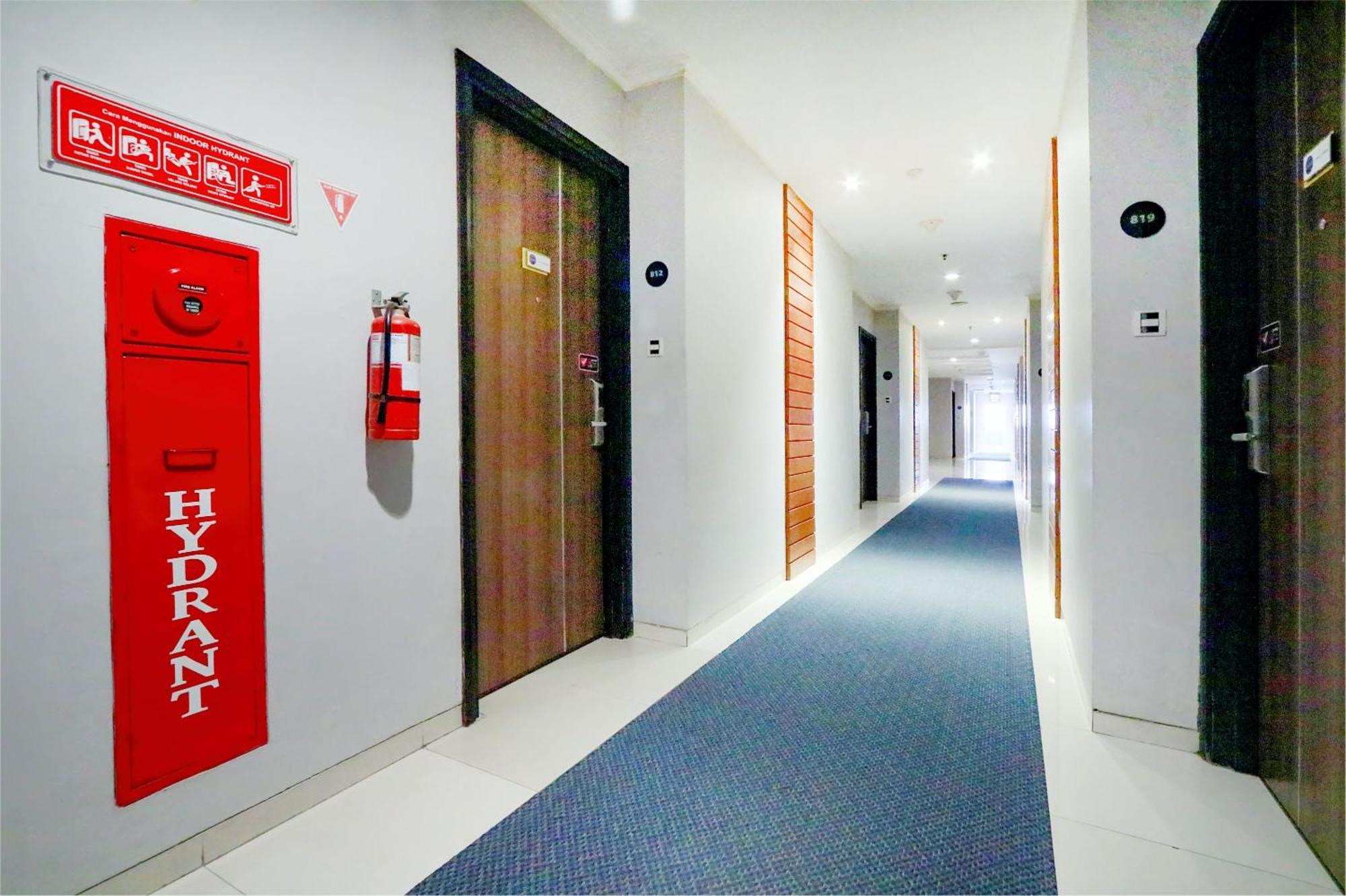 Hotel Dafam Pekalongan Exterior photo