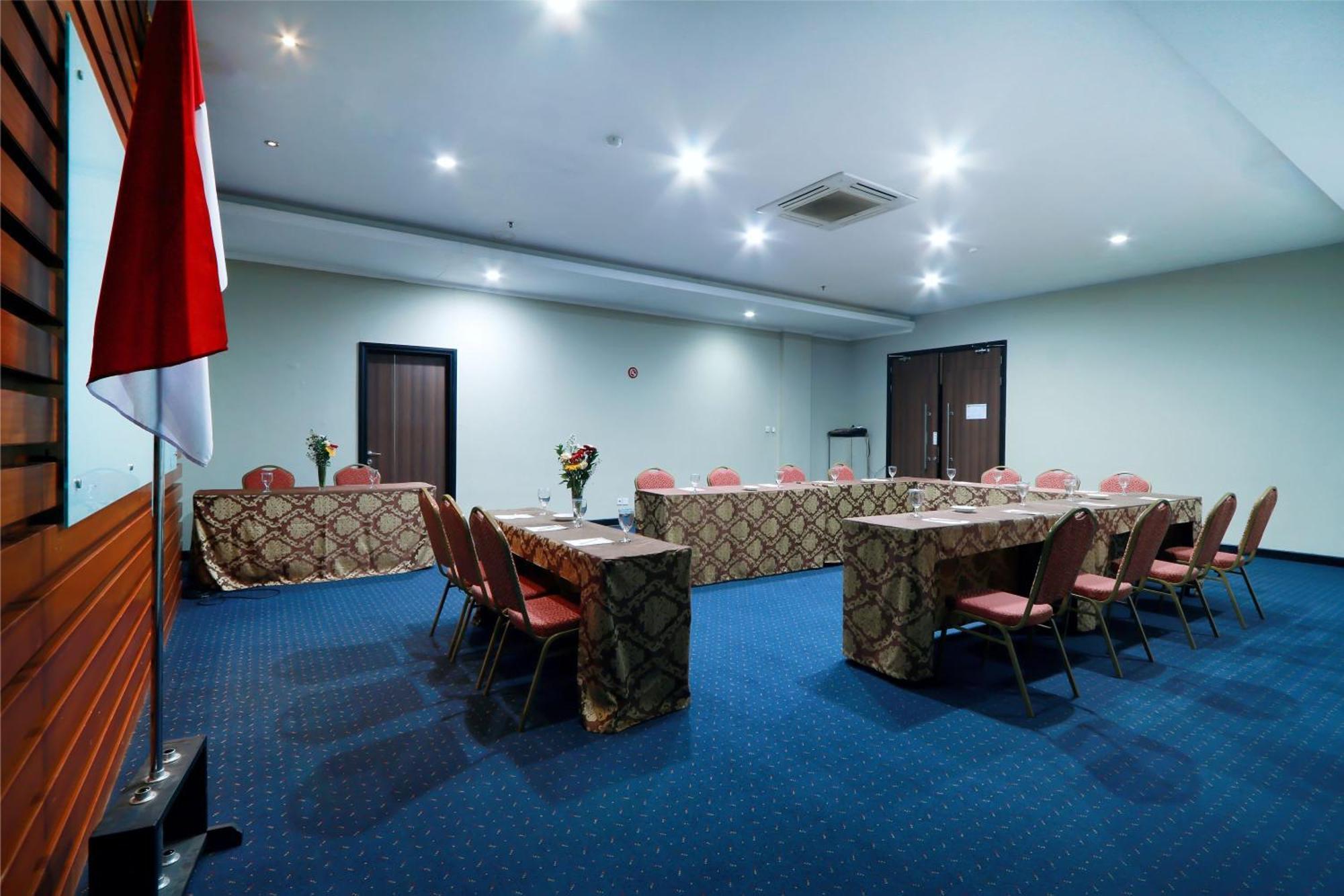 Hotel Dafam Pekalongan Exterior photo