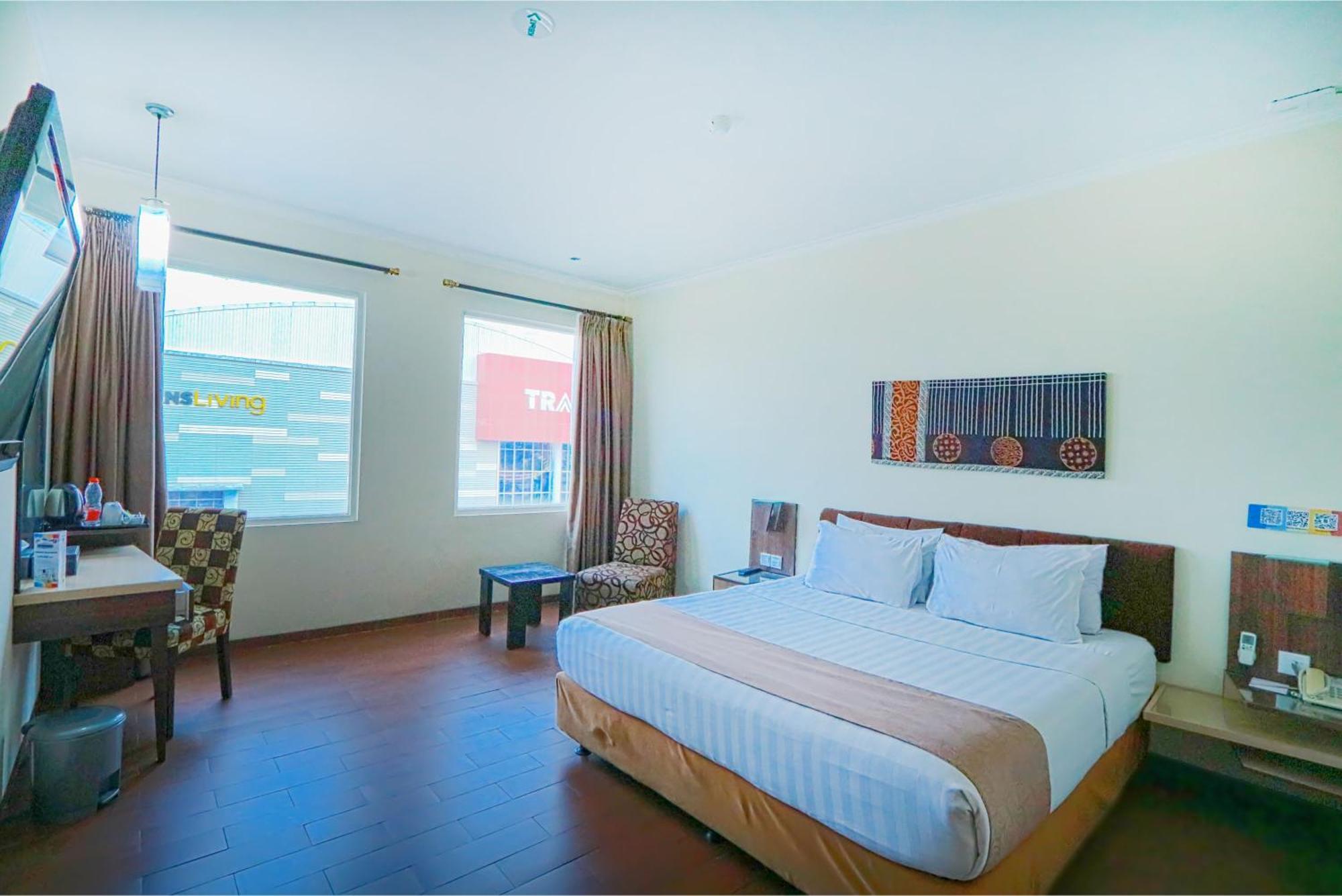 Hotel Dafam Pekalongan Exterior photo